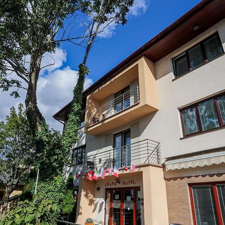 Grand Hotel Senica, Garni Dış mekan fotoğraf